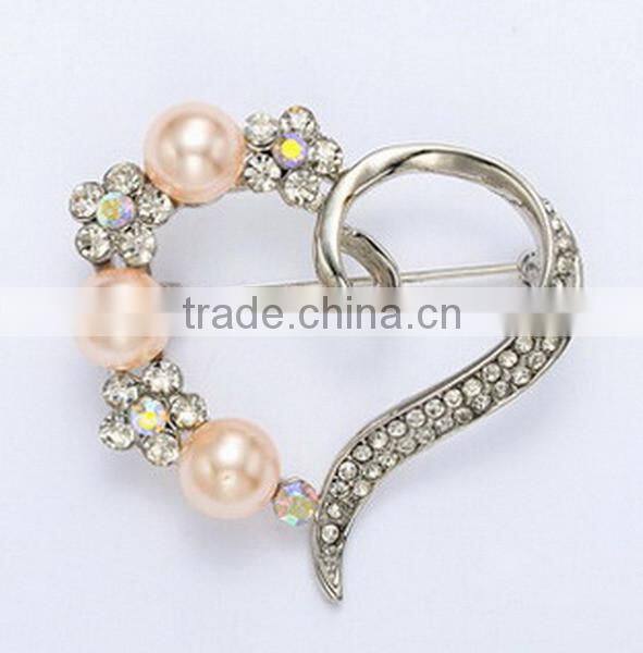 fahsion Heart with Pearl crystal flower Pin Brooch