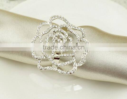 fashionable rose flower shape plastic pearls metal alloy napkin rings