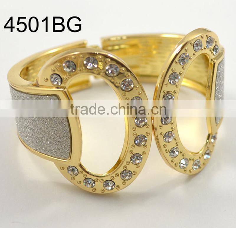Hot wholesale and fashion bracelet metal cuff bracelets for women funky bracelets bangles