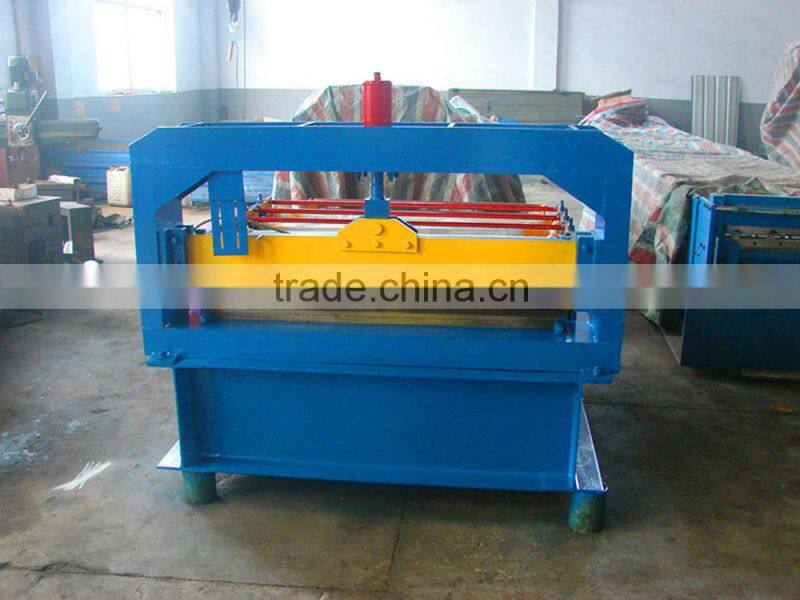 Simple metal sheet leveling and cut to length machine