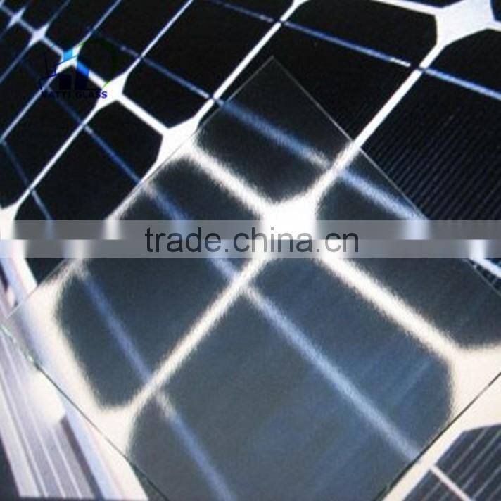 High transmittance anti reflective tempered low-iron patterned glass with round edge for solar panel