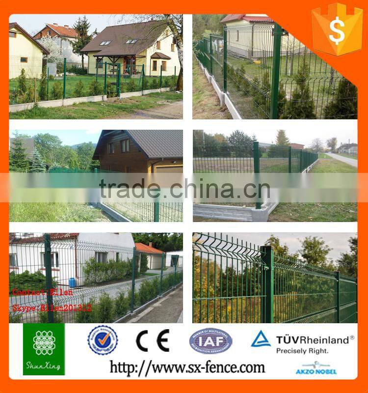 Cheap PVC Coated Welded Metal Garden Fence Panel With Peach post