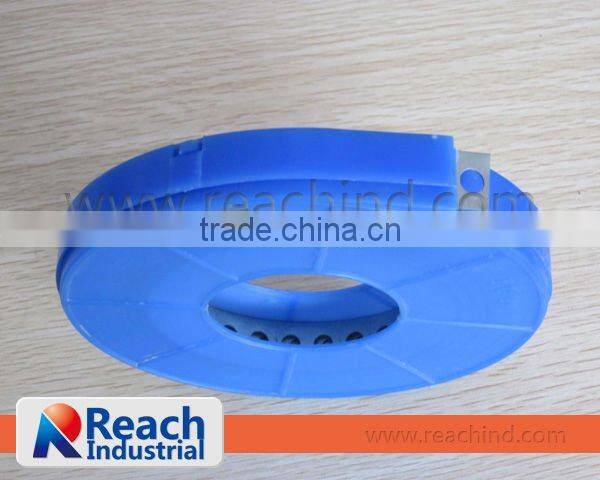 Pipe Strap in Roll with Plastic Dispenser Packing