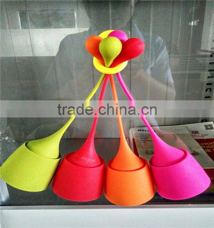 hanging silicone hooks haptor/ adhesive disc phone holder/ sucking dis hook