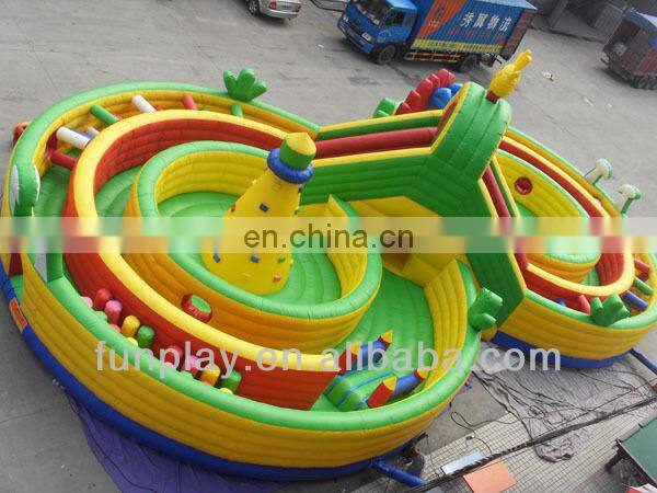Customized size and style inflatable amusment park children's fun playground