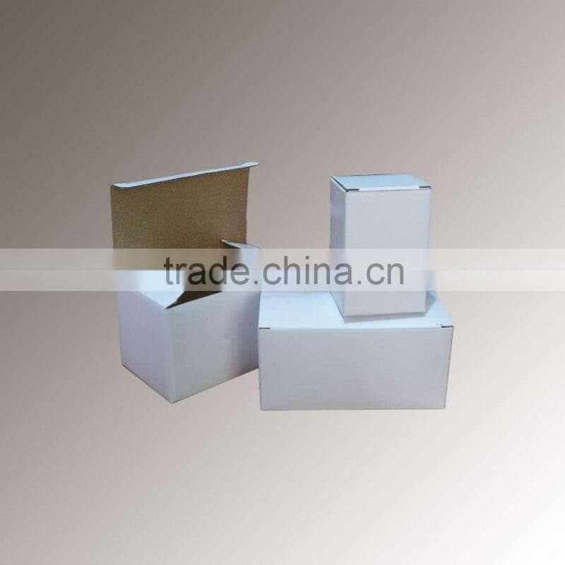 alibaba custom logo white glossy chrismas gift corrugated box