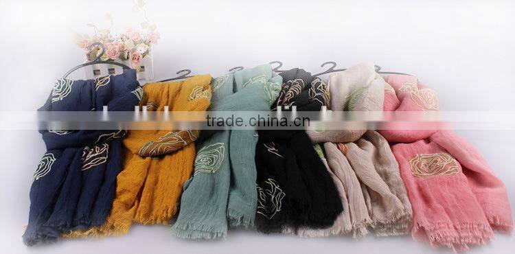 Wholesale Colorful Flower Cotton Women Fashion Embroidery Scarf With Tassel