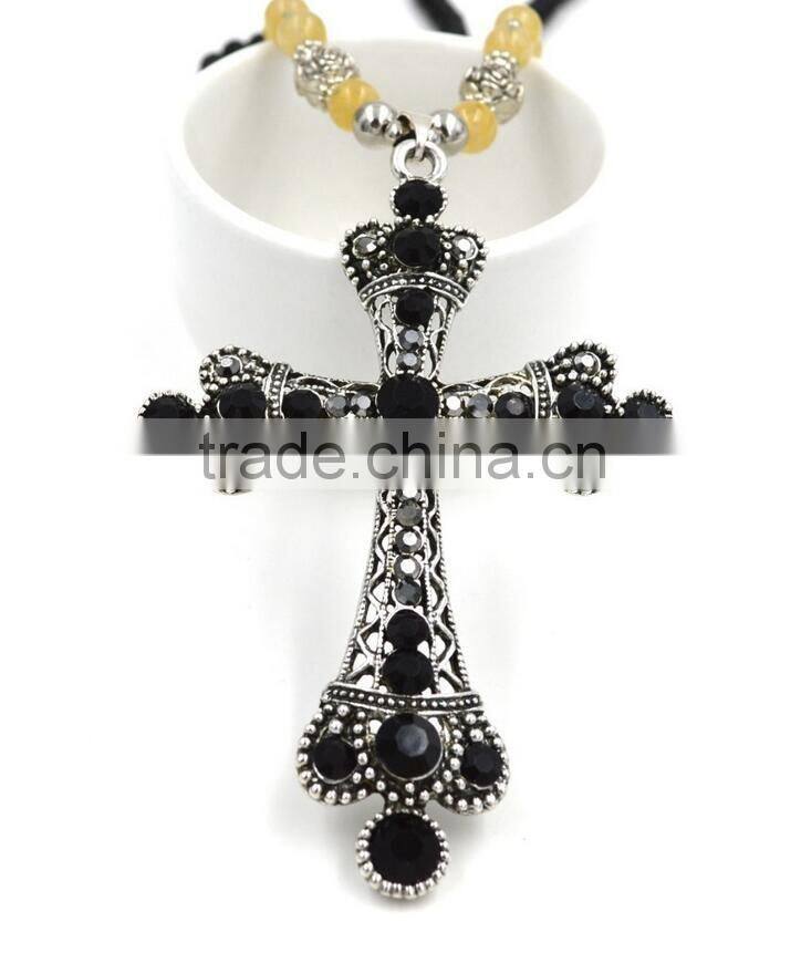 2016 New European Decorative Openwork Cross Female Vintage Long Beaded Necklace