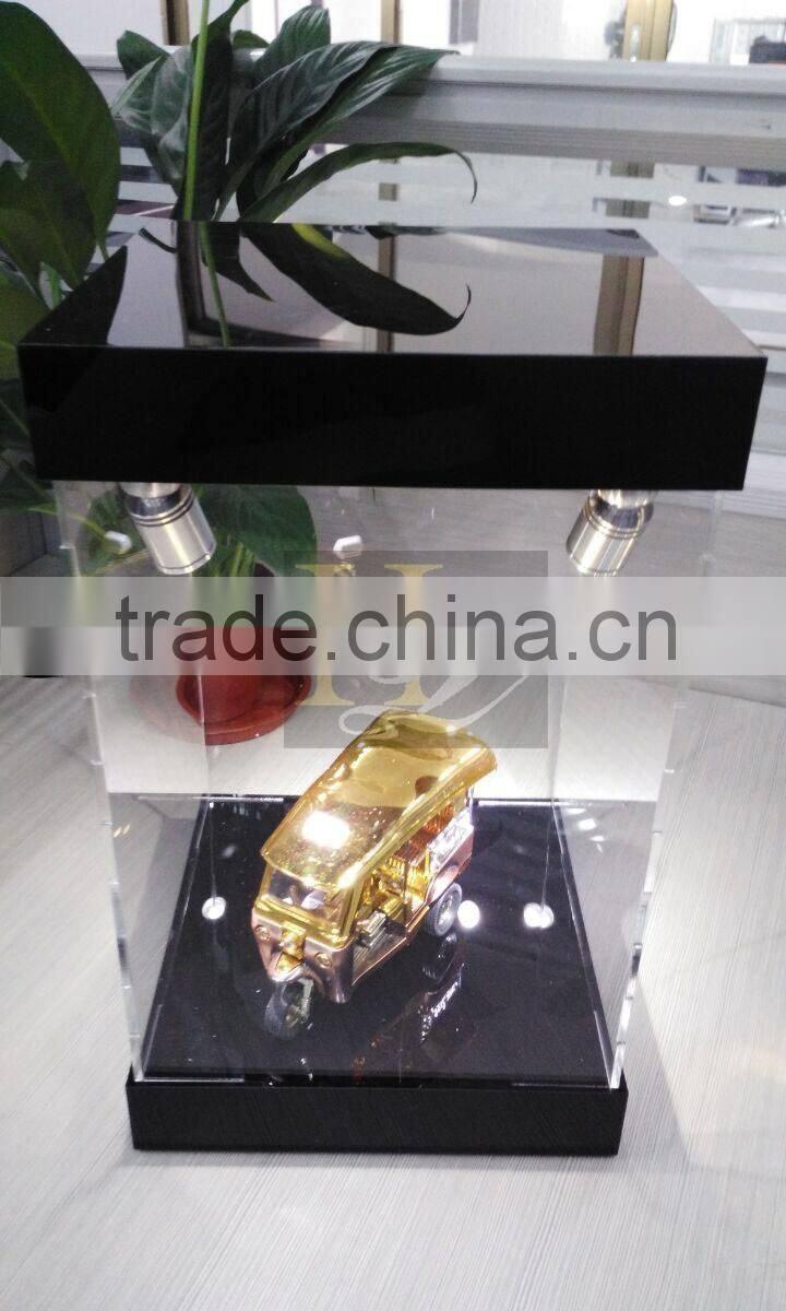 Top Grade counter top led illuminated toys dolls knock-down packing acrylic display case