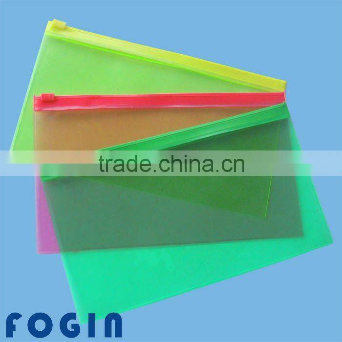 PVC HANGER BAG WITH ZIPPER