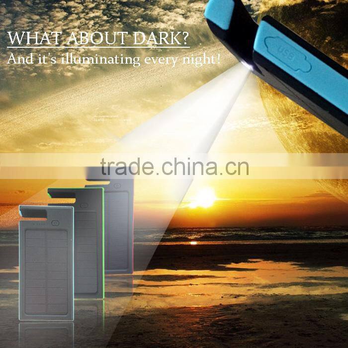 Power bank for tablet pc Fluorescence Fish Mouth flashlights external battery pack 5600mah universal usb charger