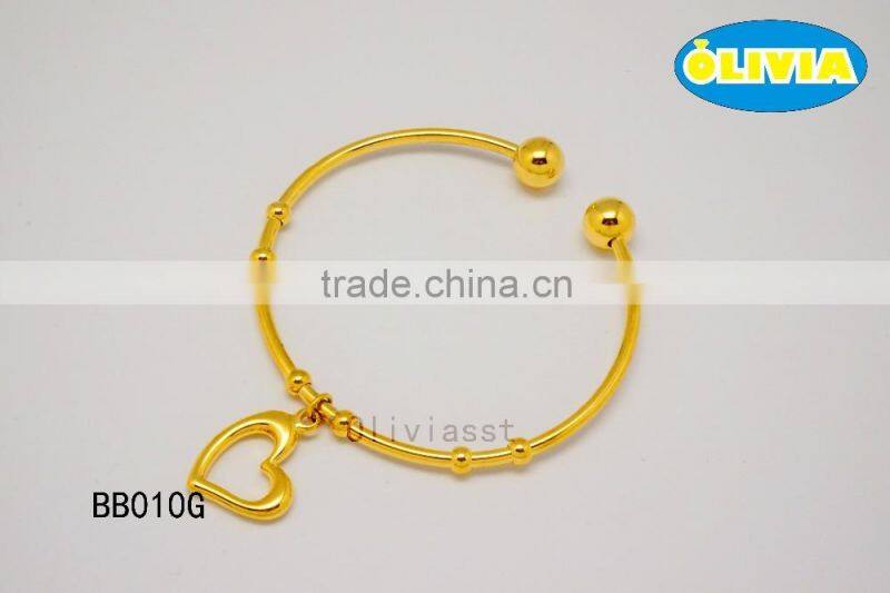 Olivia Jewelry Wholesale High Polished Stainless Steel Bracelet With Heart Charms In Gold Plated