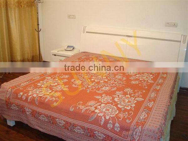 Bottom price hotsell warm natural travel blanket