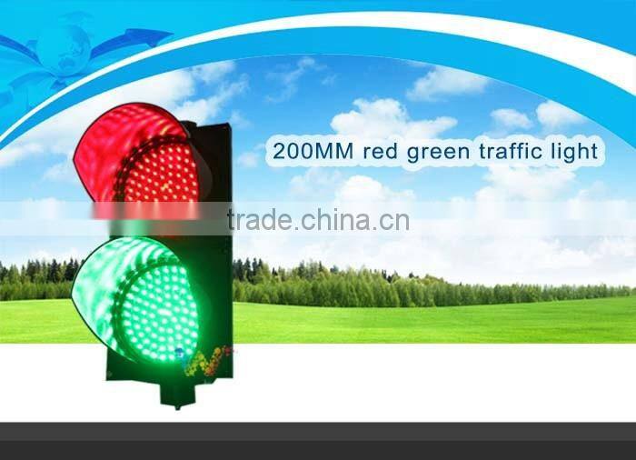 High quality PC housing 200mm red green LED traffic light