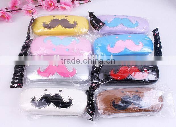 Supply fashion cute beard Glasses case