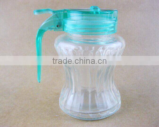 new design glass spice bottle with plastic lid
