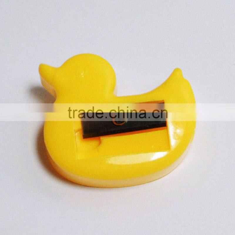 One hole plastic duck shaped novelty cartoon pencil sharpener