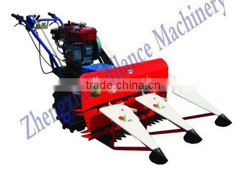 Efficient walking mini reaper for rice, wheat