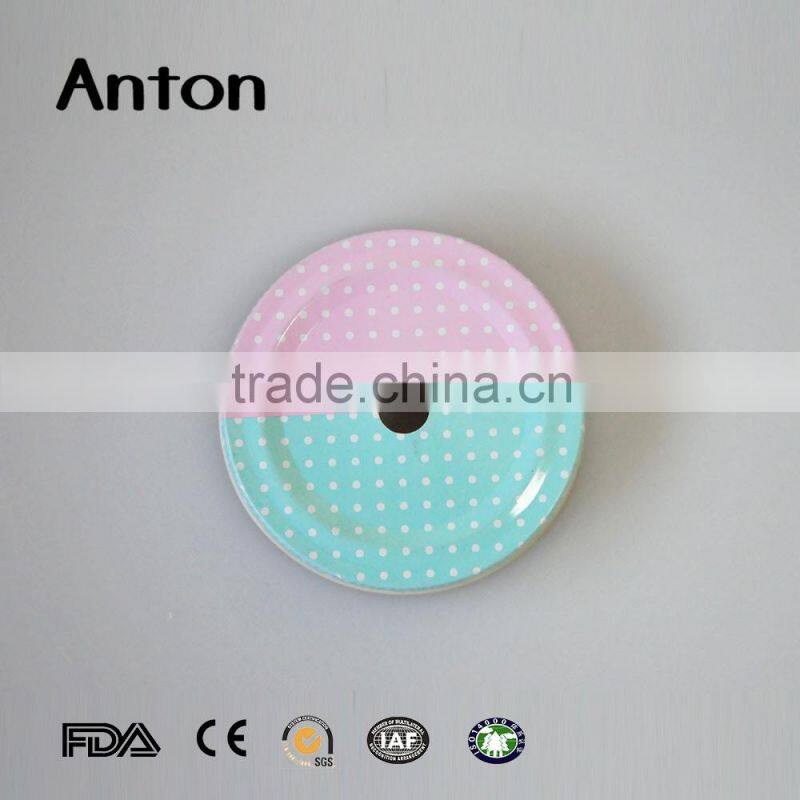 Black screw lids ends