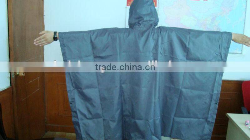 light raincoat in pocket raincoat in bag