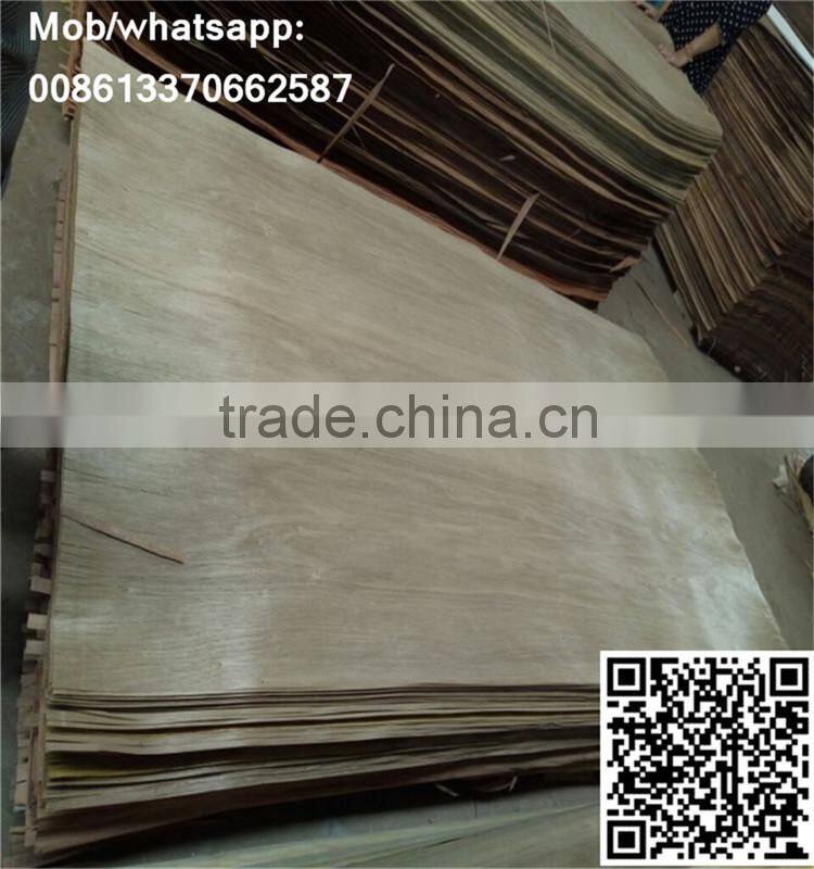 Red Hardwood Veneer for Plywood Furniture Door Skin Flooring