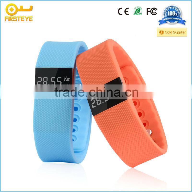 2015 Korean Fashion Electronic smart bracelet with Vibration , Caller ID ,OLED display