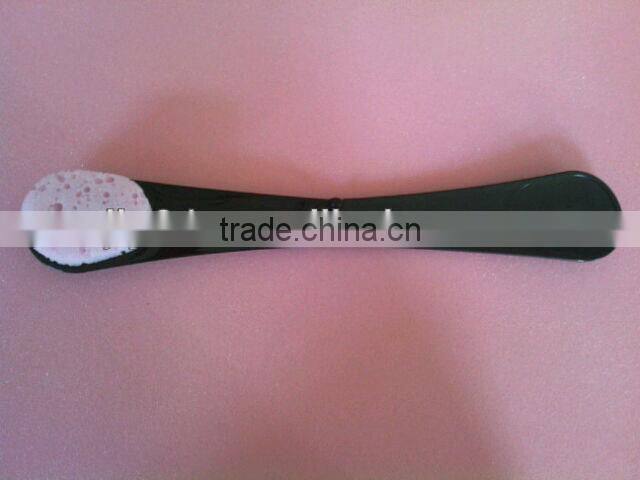 2015 Easy To Reach Back Self Tanning Brush