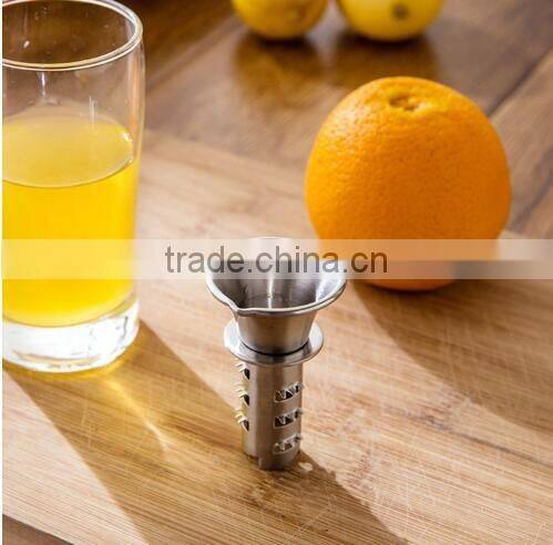 CY179 Stainless Steel Fruit Vegetable Tools Lemon Juicer Manually Squeezers