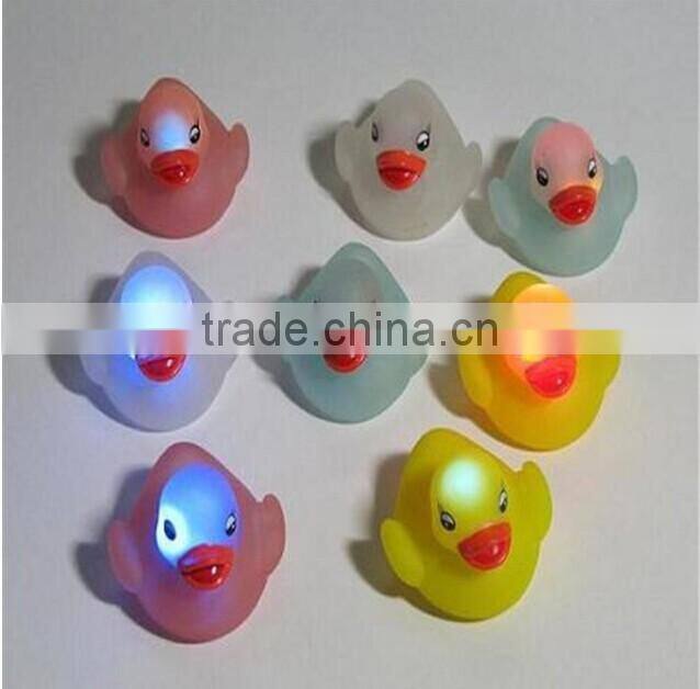 soft vinyl squeaky toys cartoon style vinyl toy bobble head blank capsule vinyl toy mannequin head toy