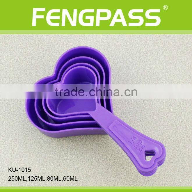 Lovely plastic measuring spoon(16-51-64)