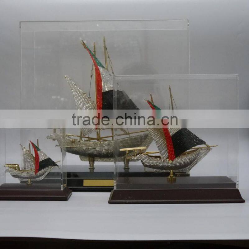 Noble Customized Made metal Arab flag Diamond ship model and dhow For National Day gift