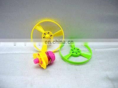 Plastic spinning disc top toys