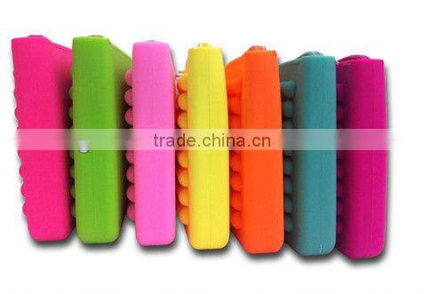 Beautiful silicone candy cosmetic pouches bag with zipper and beaded design