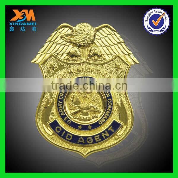 Factory supply cheap custom metal sports meet badges