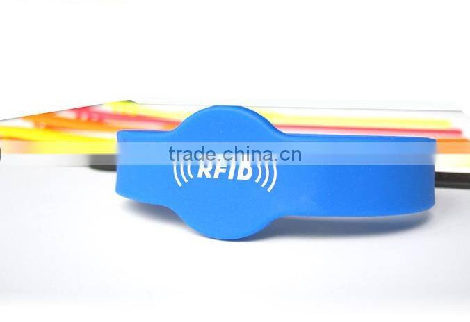 Waterproof Smart 13.56 MHz silicone rfid bracelet for attendance access control or swimming pool
