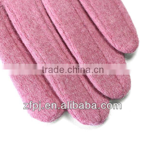 Ladies cute wool gloves with embroidery