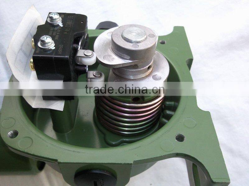 Conveyor protection pull-rope switch