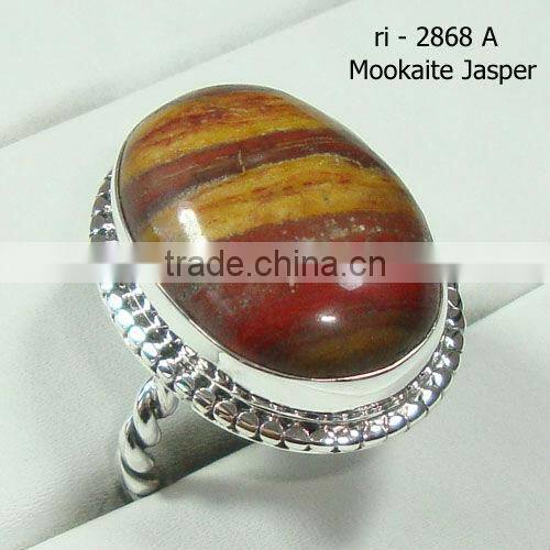 .925 Sterling Silver Green Onyx Gemstone Fashion Ring