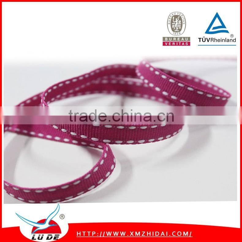 gift packing use saddle stitched grosgrain ribbon