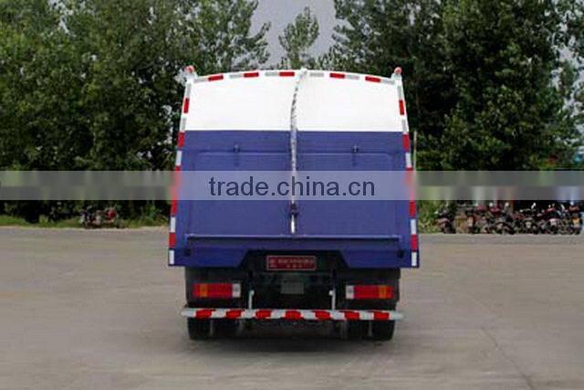 FAW vacuum road sweeper truck