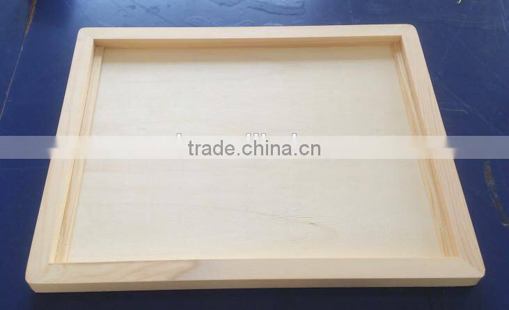 Small wooden tray for bread