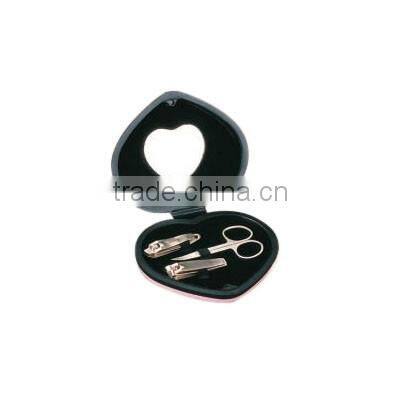 Carbon steel fancy nail clipper in sweet plastic case for promotion