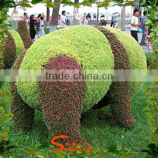 Wholesale garden decorative aritificial Panda topiary large artificial green carton topiary