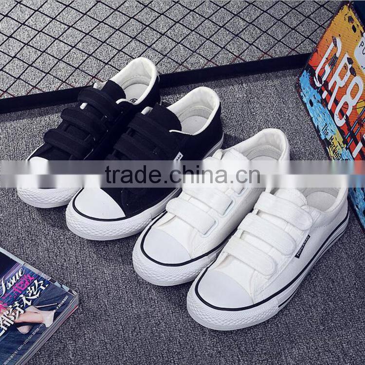 Hook and loop fastener casual canvas shoes for men