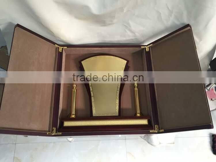 Super Quality Custom-Made Wooden Awards Plaque