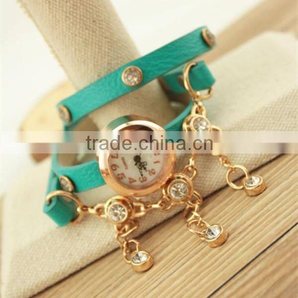 2015 Leather Strap Vintage Bracelet Lady Watch Relojes With Pendant