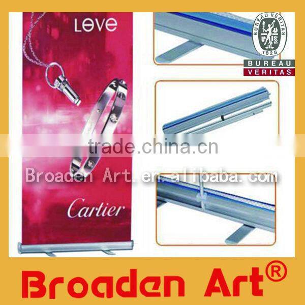 roll up banner stand