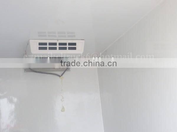 82 hp FORLAND Baorui 4*2 Mini Refrigerator Truck 2 ton