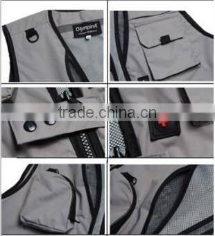 Man's Outdoor Multi-pocket Vest Outdoor Hiking Photography Canvas Vest Waistcoat Of Photographer made in China