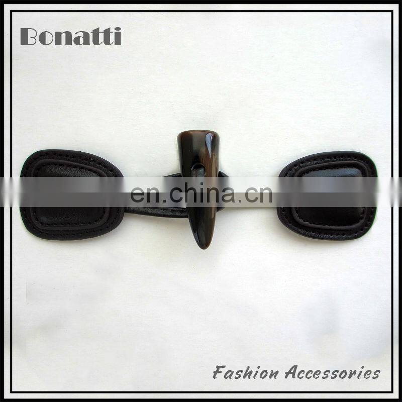 PU leather horn toggle button